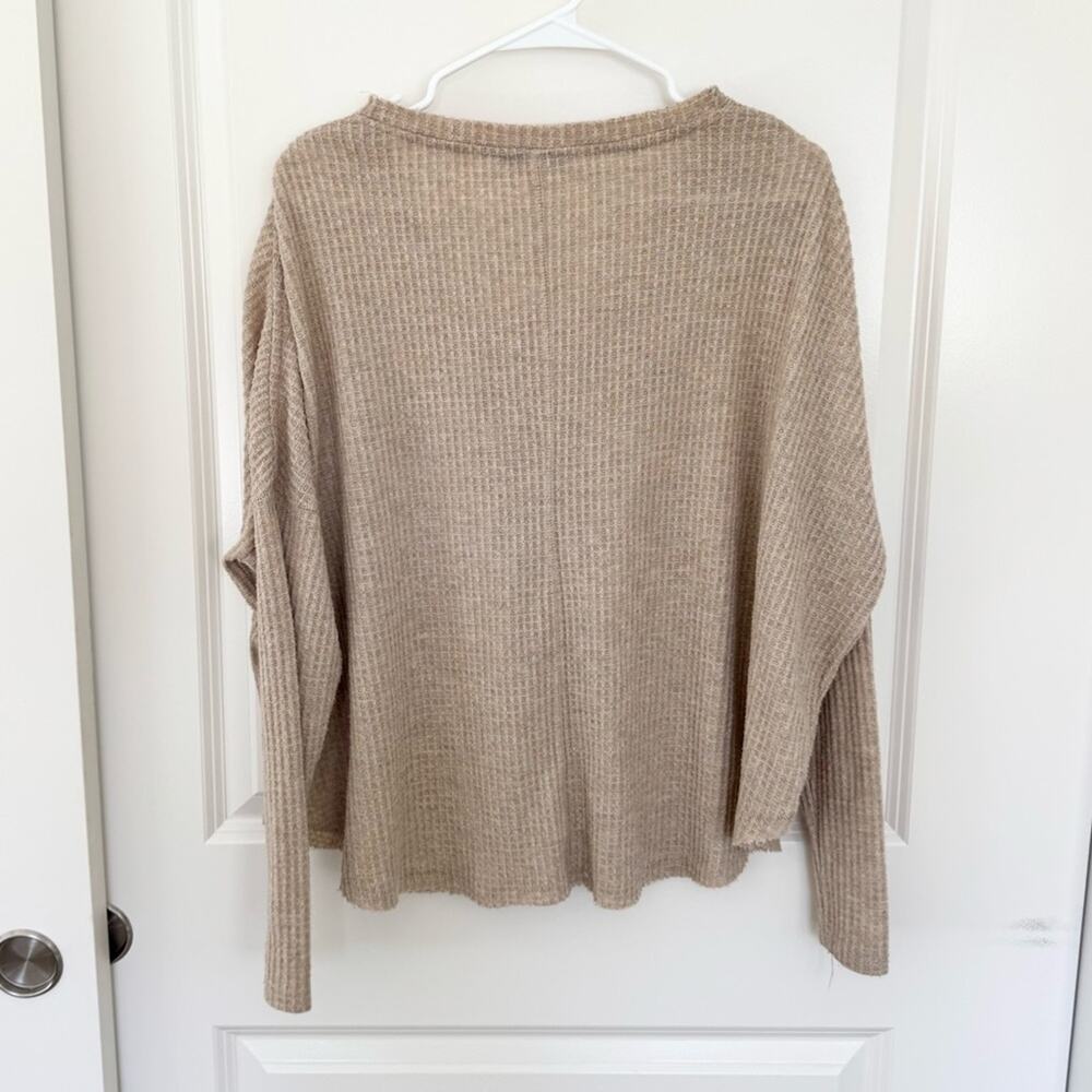 Out From Under Jojo Oversized Thermal Button-Front Top Medium - Picture 3 of 6